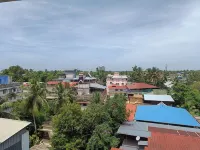 2 BHK Furnished Flat - Suite - 200 m to Guruvayoor Temple