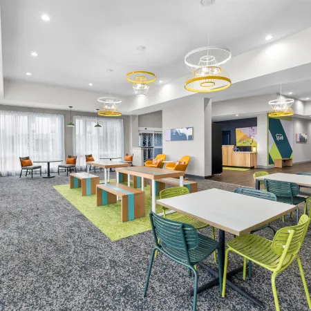Spark by Hilton Hamburg