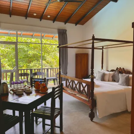 Casa Samaya, Boutique Beachfront Hotel in Weligama