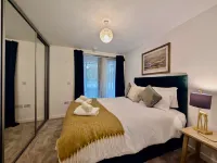 Modern 2-bed Ground-floor Flat With Private Terrace - Kitchenette