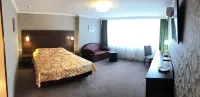 Avrora Hotel