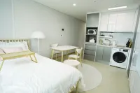 Guri 365 Stay - parking