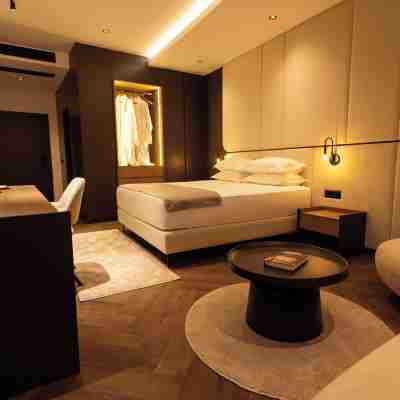 Sapphire Hotel Prizren Rooms