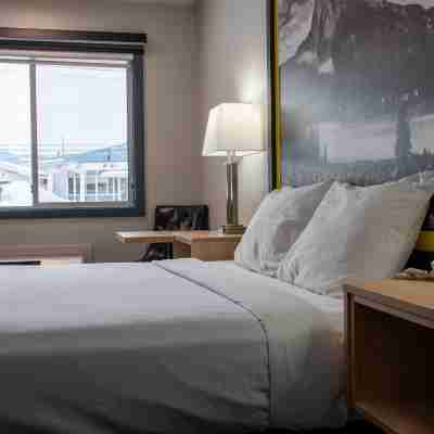 Super 8 by Wyndham Clearwater BC Rooms