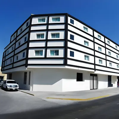 波多諾伏廣場中央酒店 鄰近市中心的酒店