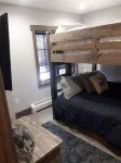 Experience Modern Relaxation & Luxury at Its Best! Condo