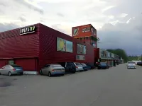 TS Hotel - Taman Rinting Hotel di Masai