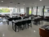University Hotel UMY - breakfast