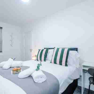 4-bed Townhouse Sleeps 10 With Games Room Rooms