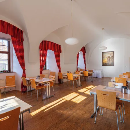 Hotel Adalbert Отели рядом с достопримечательностью «Белая гора»