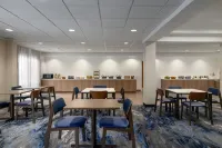 Fairfield Inn & Suites Memphis Olive Branch - breakfast