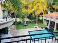 Casa Flora Guesthouse - Pools