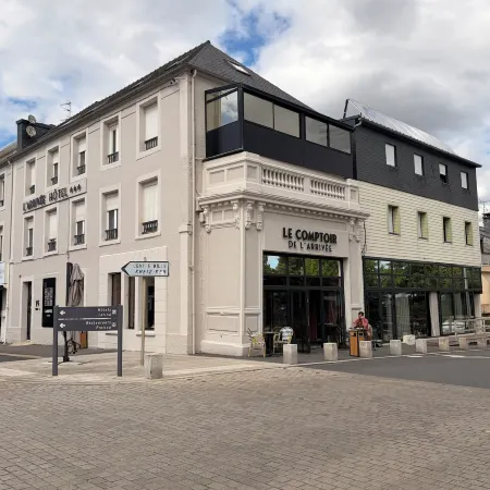 Brit Hotel l'Arrivée Guingamp