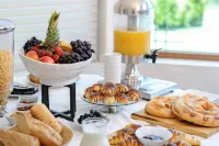 Ski Hotel - breakfast