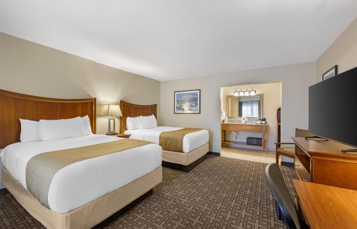 Best Western Swiss Clock Inn