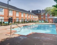 Comfort Inn Williamsburg Gateway - Parkplatz