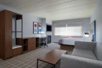 AmericInn by Wyndham Baldwin - 2성급