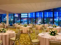 The Westin Cincinnati Hotels near Skystar Wheel