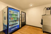 LivAway Suites Phoenix-Tolleson - 2-Star