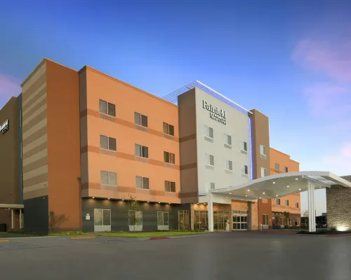 Fairfield Inn & Suites Dallas East Hotels near Warrior Field