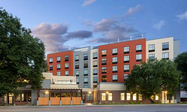 Four Points by Sheraton Penticton at the Convention Centre