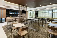 SpringHill Suites Dothan - breakfast