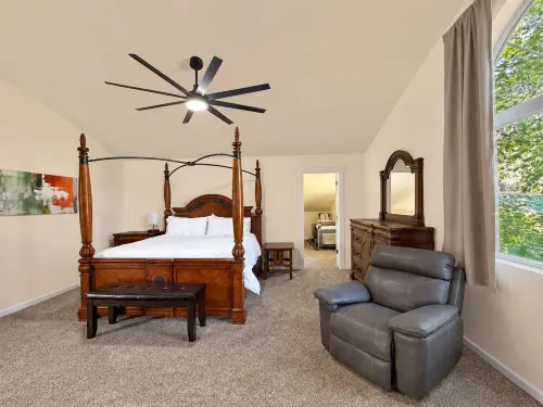 Unwind at Midtown Haven - Apartments