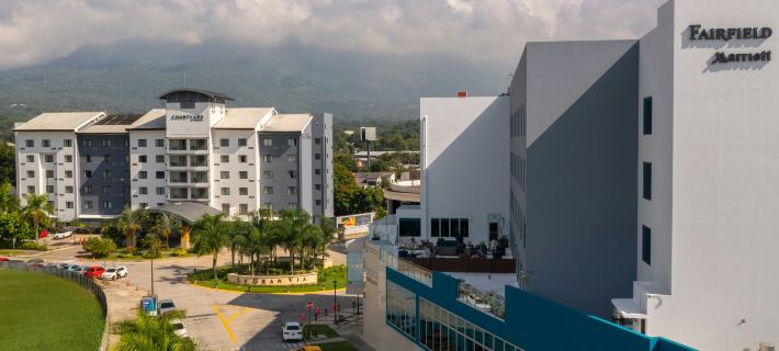 Courtyard San Salvador โรงแรมในซานซัลวาดอร์