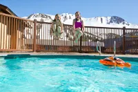 Mammoth Mountain Inn - Pools