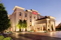 Hampton Inn & Suites Addison - 2-Star