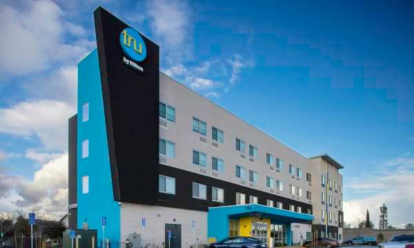 Tru by Hilton Manteca
