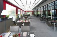 Leonardo Hotel Völklingen-Saarbrücken - 朝食