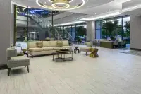 Embassy Suites by Hilton Grand Rapids Downtown - Pools