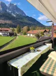Frühholz—The Vacation Home, 5-Star "Kreuzeck" Apartment in Grainau & Southwestern-Facing Balcony - Boutique