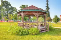 Crandon Studio: Minutes to Lake & Raceway - Homestays