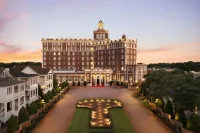 The Historic Cavalier Hotel and Beach Club, Autograph Collection - bar