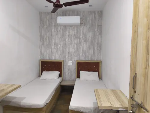 Metro Boys PG & Hostel - 2-Sterne