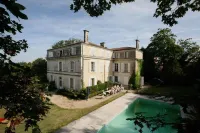 Les Chambres Héméra Castillon - Swimmingpools