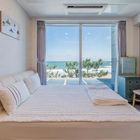 Pohang Playbeach Pension