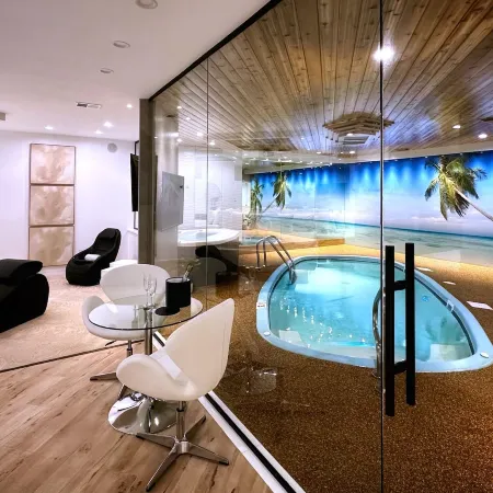 Sybaris Pool Suites Mequon