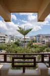 Glyfada Prime Vacation Rentals - Dağ Manzaralı