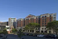Hilton Garden Inn Albany Medical Center Các khách sạn gần Massry Center for Business and School of Business Accolades