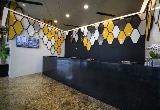 호텔 미 벤쿨렌의 외관과 주변 지하철역