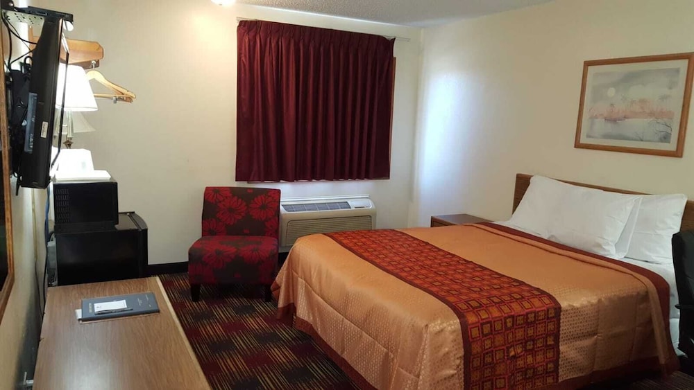 Americas Best Value Inn & Suites Harrisonville