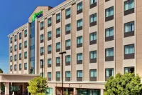 Holiday Inn Express Los Angeles LAX Airport Hotel dekat USC Institute for Creative Technologies