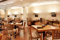 Wyndham Lake Charles Hotels in Westlake