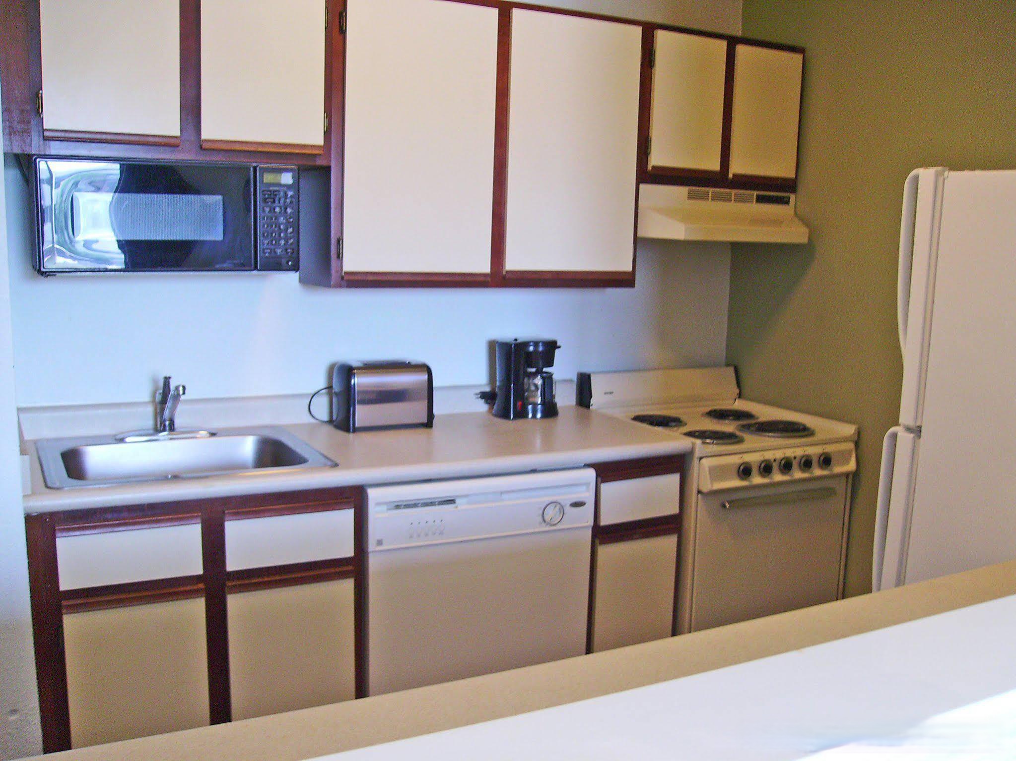 Extended Stay America Suites - Tulsa - Midtown