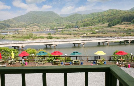 괴산 펜션 경관