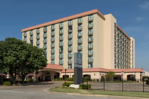 Embassy Suites by Hilton Tulsa I-44 - 3-Star