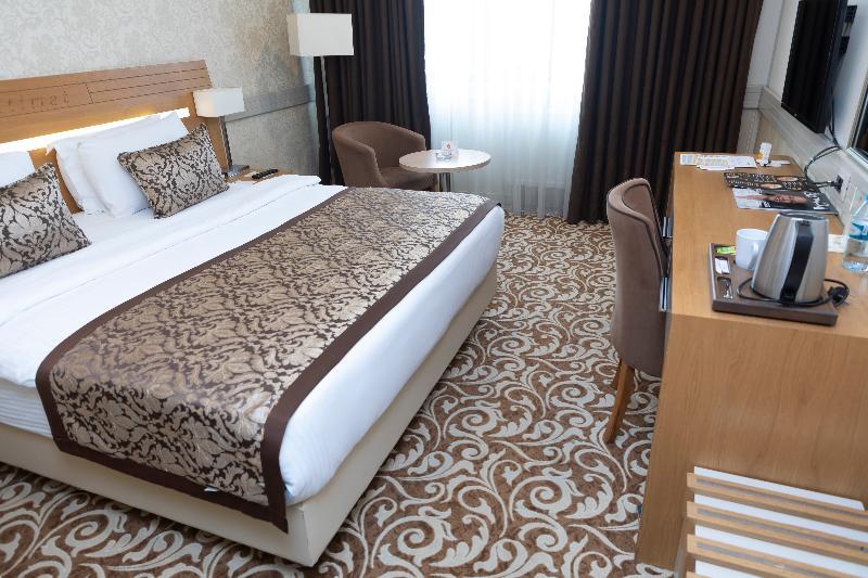 Grand Itimat Hotel (Grand İtimat Hotel)